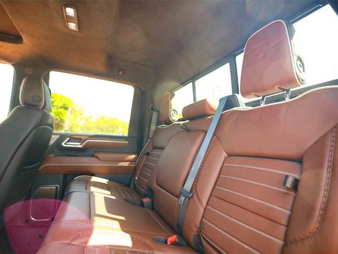 Used 2024 GMC Sierra 2500 Denali Ultimate image 45