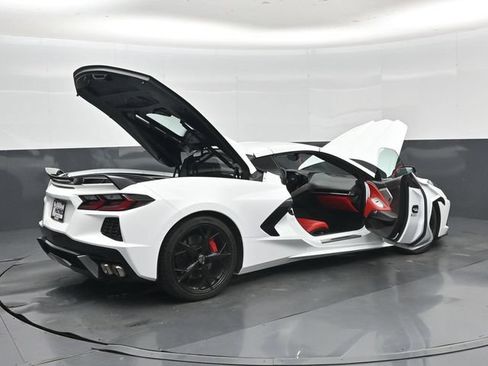 Used 2022 Chevrolet Corvette Stingray Premium Cpe w/ Z51 Performance Package RWD image 58