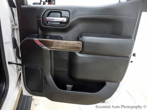 Used 2019 Chevrolet Silverado 1500 LT Trail Boss AWD/4WD image 29