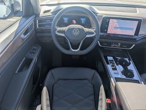 New 2026 Volkswagen Atlas SE FWD image 18
