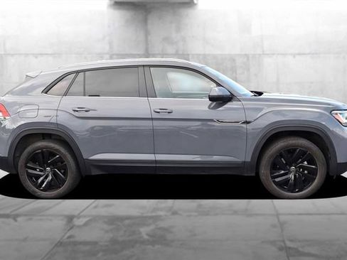 Certified 2023 Volkswagen Atlas Cross Sport SE w/ Black Wheel Package AWD/4WD image 5