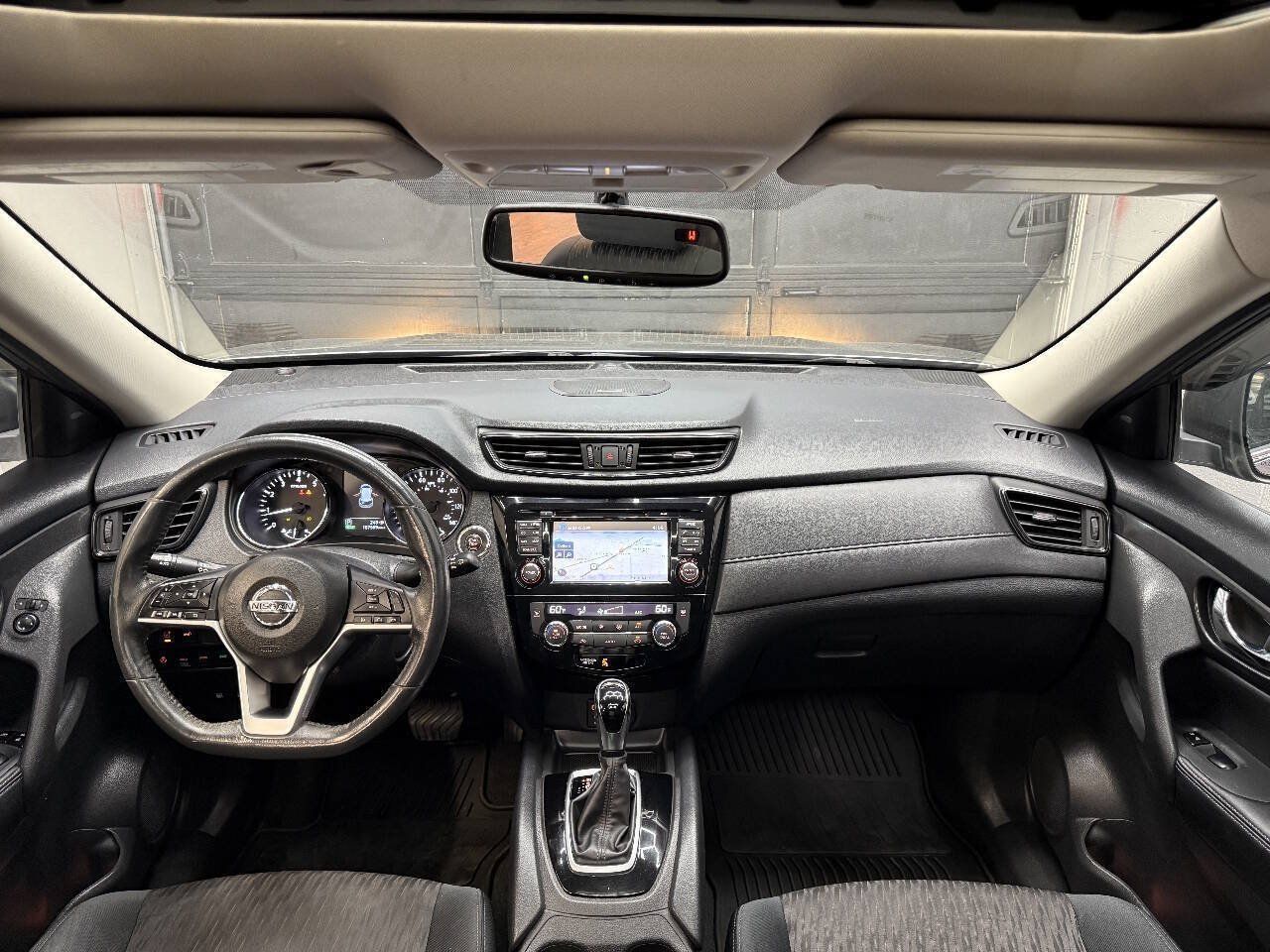 Used 2017 Nissan Rogue SV w/ Sun & Sound Touring Package AWD/4WD image 14