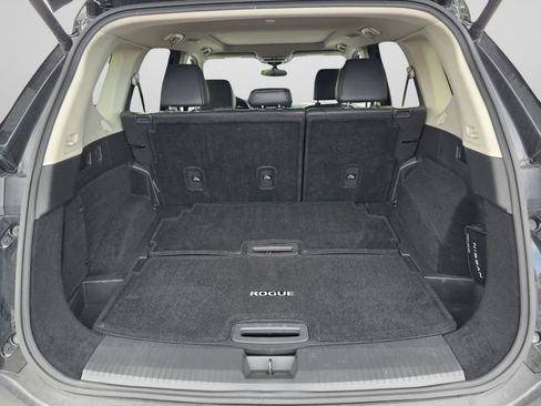 Used 2023 Nissan Rogue Platinum image 28