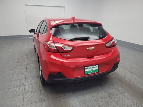 Used 2019 Chevrolet Cruze LT w/ Convenience Package FWD image 6