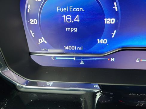 Used 2025 Chevrolet Silverado 1500 LT w/ Leather Package image 27