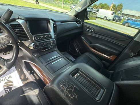 Used 2018 Chevrolet Tahoe Premier w/ RST 6.2L Performance Edition RWD image 15