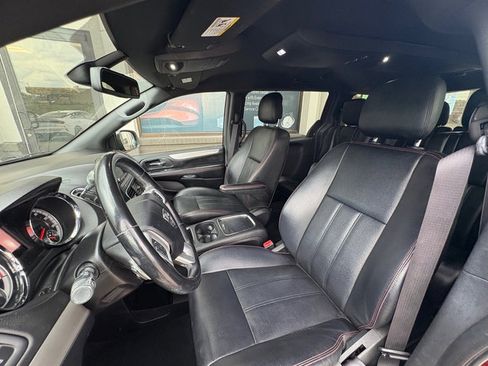 Used 2019 Dodge Grand Caravan GT image 13