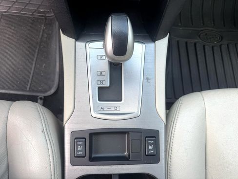 Used 2010 Subaru Outback 2.5i Premium image 15