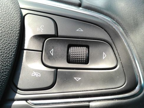 Certified 2023 Buick Envision Essence FWD image 24