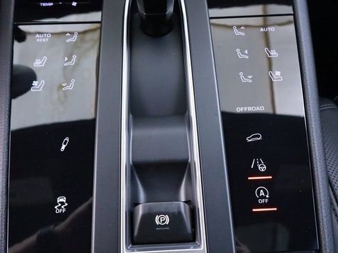 New 2025 Porsche Macan Turbo image 28