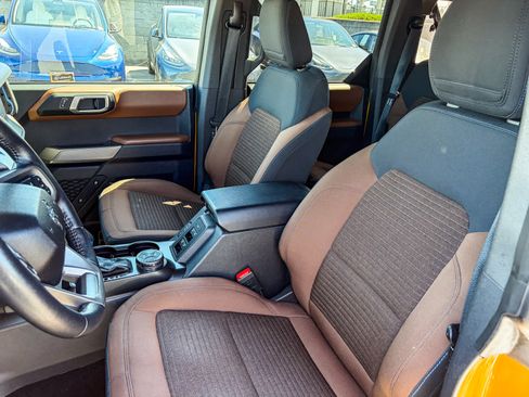 Used 2022 Ford Bronco Outer Banks AWD/4WD image 16