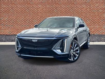 Used 2024 Cadillac Lyriq Luxury w/ LPO, Floor Liner Package