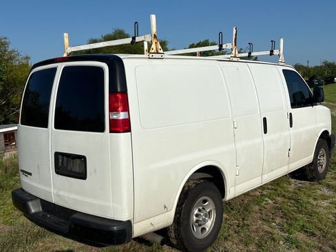 Used 2023 Chevrolet Express 2500 w/ Driver Convenience Package RWD image 8