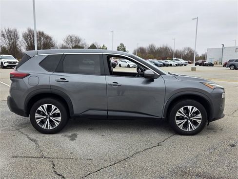 Used 2023 Nissan Rogue SV image 14