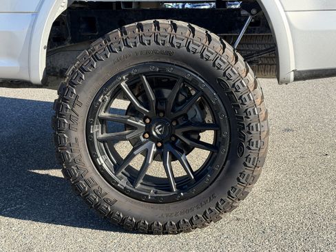 Used 2018 Ford F150 Lariat image 14