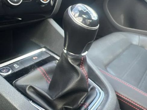 Used 2017 Volkswagen Jetta GLI FWD image 23