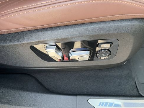 Used 2023 BMW X6 xDrive40i w/ Executive Package AWD/4WD image 38