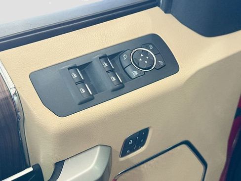 Used 2016 Ford F150 Lariat image 18