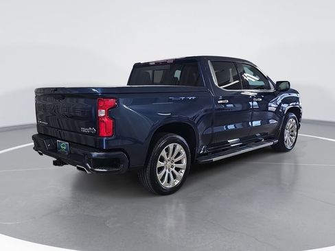 Used 2019 Chevrolet Silverado 1500 High Country w/ Technology Package image 3