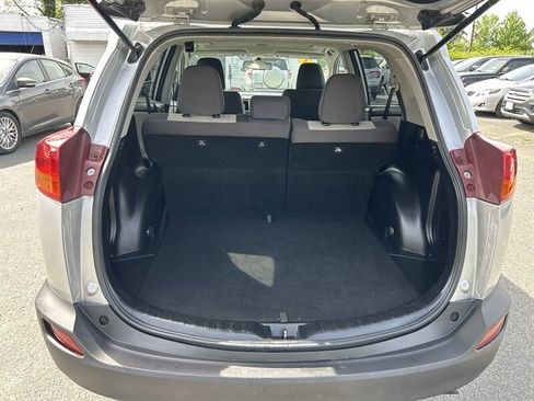 Used 2014 Toyota RAV4 XLE AWD/4WD image 9