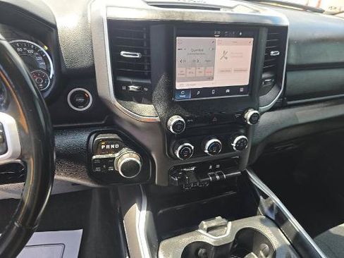Used 2022 RAM 1500 Big Horn AWD/4WD image 18