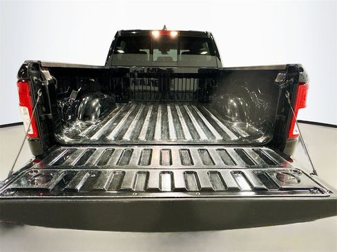 Used 2019 RAM 1500 Big Horn image 28