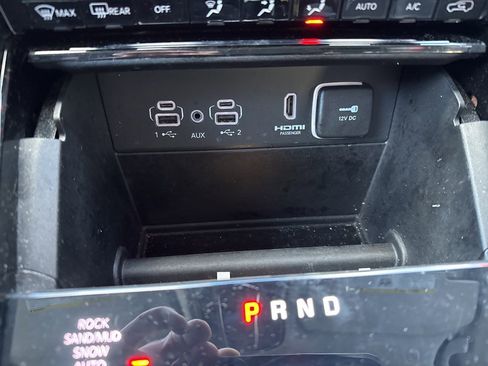 Used 2022 Jeep Grand Cherokee Limited 4xe image 21