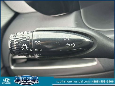 Used 2024 Hyundai Palisade SEL image 25