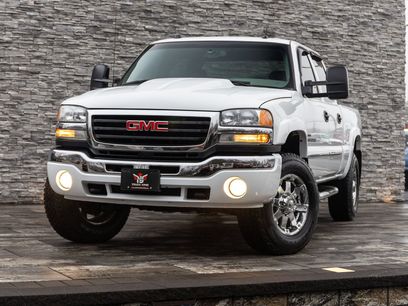 Used 2005 GMC Sierra 2500 SLT w/ Heavy-Duty Power Package