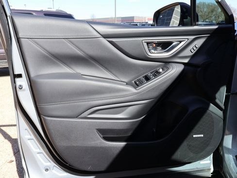 Used 2024 Subaru Forester Touring w/ Convenience Package image 22