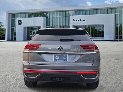 Certified 2022 Volkswagen Atlas Cross Sport SE AWD/4WD image 5