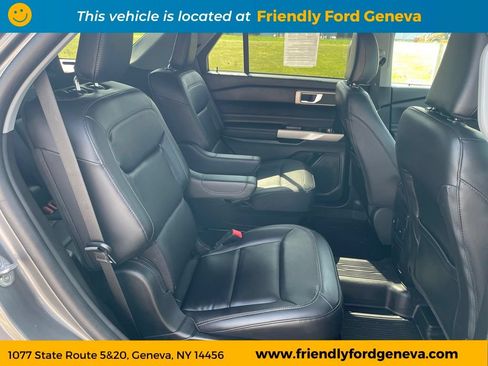 Used 2023 Ford Explorer XLT w/ Equipment Group 202A AWD/4WD image 33
