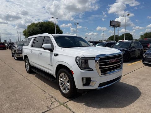 Used 2021 GMC Yukon XL SLT RWD image 2