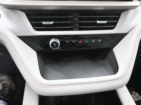 New 2026 Ford Explorer Active w/ Active Comfort Package RWD image 9
