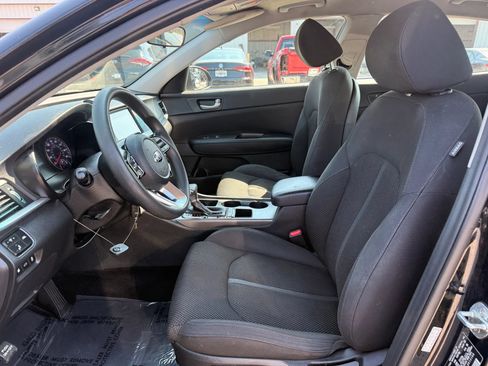Used 2020 Kia Optima LX FWD image 2