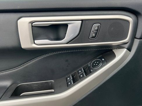 Certified 2024 Ford Explorer XLT w/ Equipment Group 202A image 13