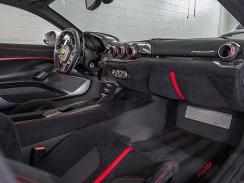 Used 2016 Ferrari F12tdf RWD image 20