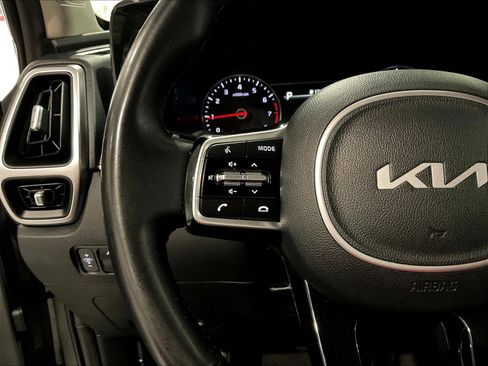 Used 2022 Kia Sorento S AWD/4WD image 11