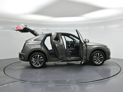 Used 2023 Audi Q5 2.0T Premium w/ Convenience Package AWD/4WD image 4