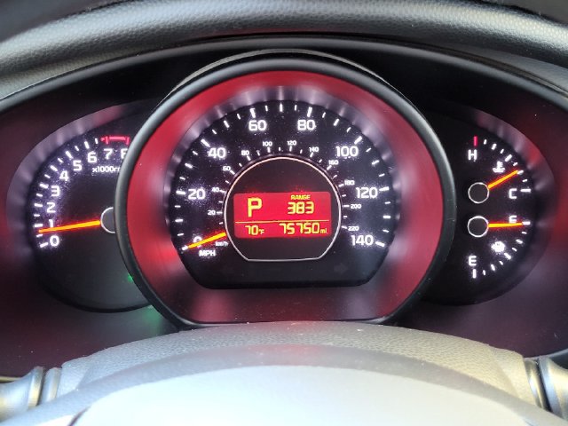 Used 2015 Kia Soul FWD image 13