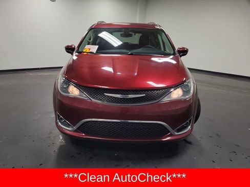 Used 2017 Chrysler Pacifica Touring Plus w/ Tire & Wheel Group image 2