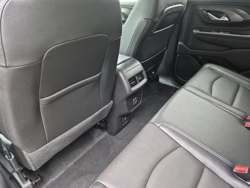 Used 2023 GMC Terrain SLT AWD/4WD image 26