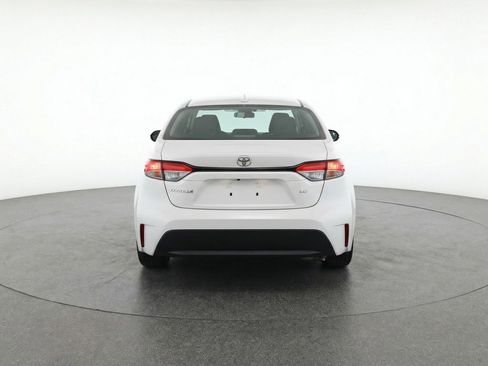 Used 2025 Toyota Corolla LE image 7