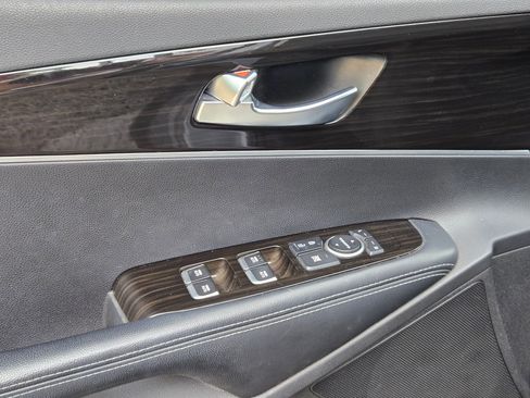 Used 2020 Kia Sorento LX w/ LX I4 Convenience Package FWD image 11