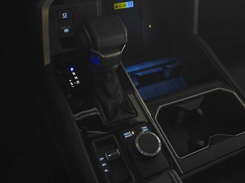 Used 2024 Toyota Tundra Limited image 31