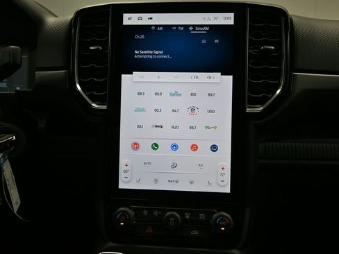 New 2025 Ford Ranger XLT w/ Equipment Group 301A High AWD/4WD image 32