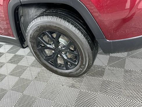 Certified 2024 Jeep Grand Cherokee Altitude image 42