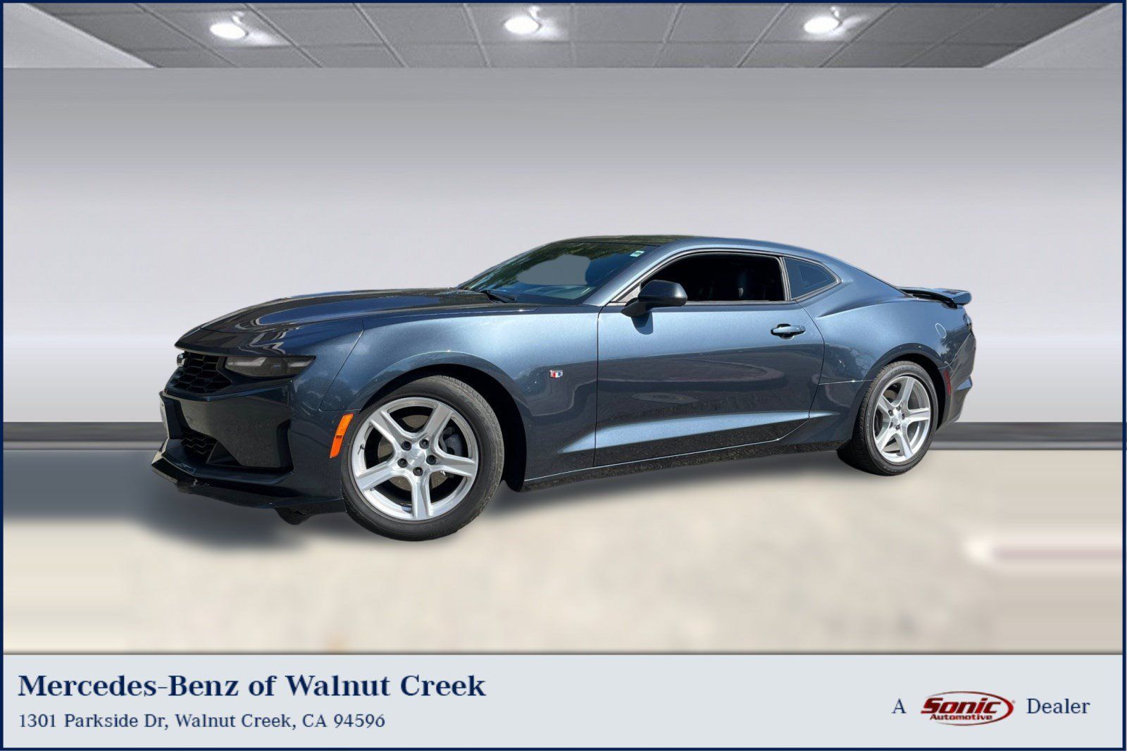 Used 2023 Chevrolet Camaro LT RWD image 1