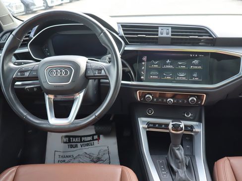 Used 2023 Audi Q3 2.0T Premium w/ Convenience Package image 12