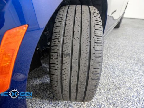 Used 2022 Chevrolet Equinox RS w/ LPO, Floor Liner Package FWD image 48